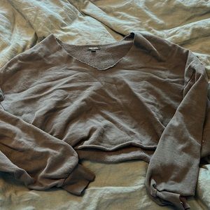 Green cropped sweatshirt